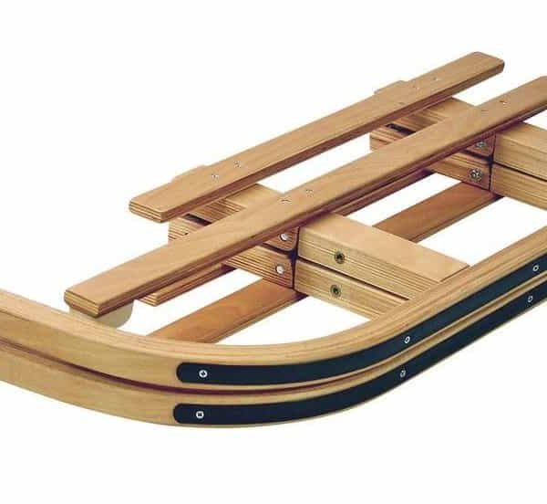 La luge en bois Davos Alpengaudi est pliable pour glisser en style