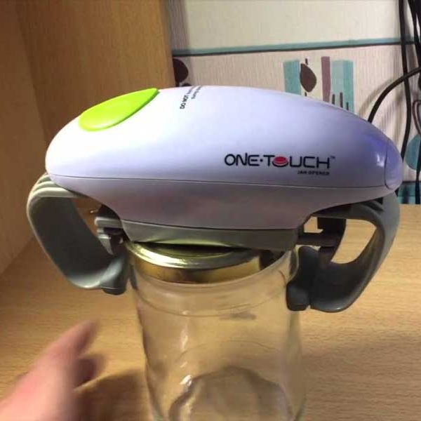 L’ouvre bocal automatique One Touch KC04 est facile et électrique
